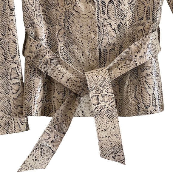 Vintage VS2 by Vakko tan & black animal printed leather jacket with belt - Picture 4 of 13